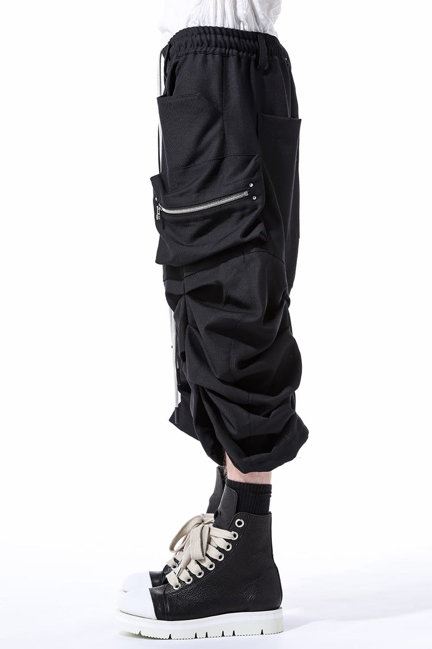 Load image into Gallery viewer, A.F ARTEFACT MONSTER TUCKE SHORTS / SOFT CHINO CLOTH (BLACK)