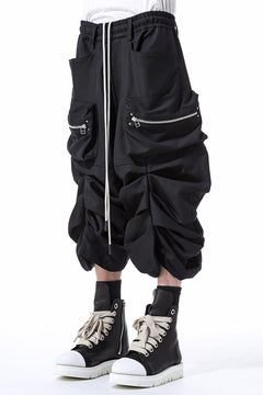 Load image into Gallery viewer, A.F ARTEFACT MONSTER TUCKE SHORTS / SOFT CHINO CLOTH (BLACK)