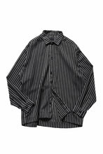 Load image into Gallery viewer, A.F ARTEFACT LOOSEY OVER SHIRT / LINEN STRIPE A (BLACK×L.GREY)