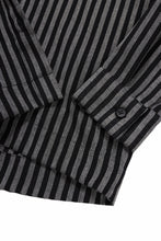 Load image into Gallery viewer, A.F ARTEFACT LOOSEY OVER SHIRT / LINEN STRIPE A (BLACK×L.GREY)