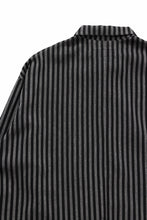 Load image into Gallery viewer, A.F ARTEFACT LOOSEY OVER SHIRT / LINEN STRIPE A (BLACK×L.GREY)