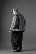 Load image into Gallery viewer, Ten c LIGHT DOWN FIELD JACKET / GARMENT DYED NYLON TACTEL (GRAY)