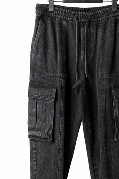 Load image into Gallery viewer, Juun.J Denim Cargo Jogger (BLACK)