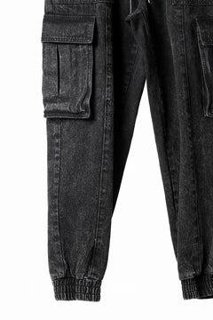 Load image into Gallery viewer, Juun.J Denim Cargo Jogger (BLACK)