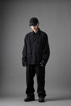 画像をギャラリービューアに読み込む, Ten c MIDLAYER FIELD JACKET / PIECE DYED CONYPE MICRO-FIBER (BLACK)