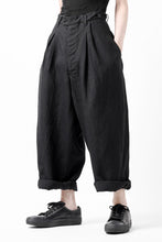 画像をギャラリービューアに読み込む, sus-sous cinematic trousers / 1/4 linen sheeting (BLACK)