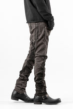 Load image into Gallery viewer, masnada SLIM GUSSET PANTS / STRETCH MICRO RIP COTTON (CAMO DUST)