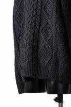 Load image into Gallery viewer, Juun.J Mixed Cabel Sweater (BLACK)