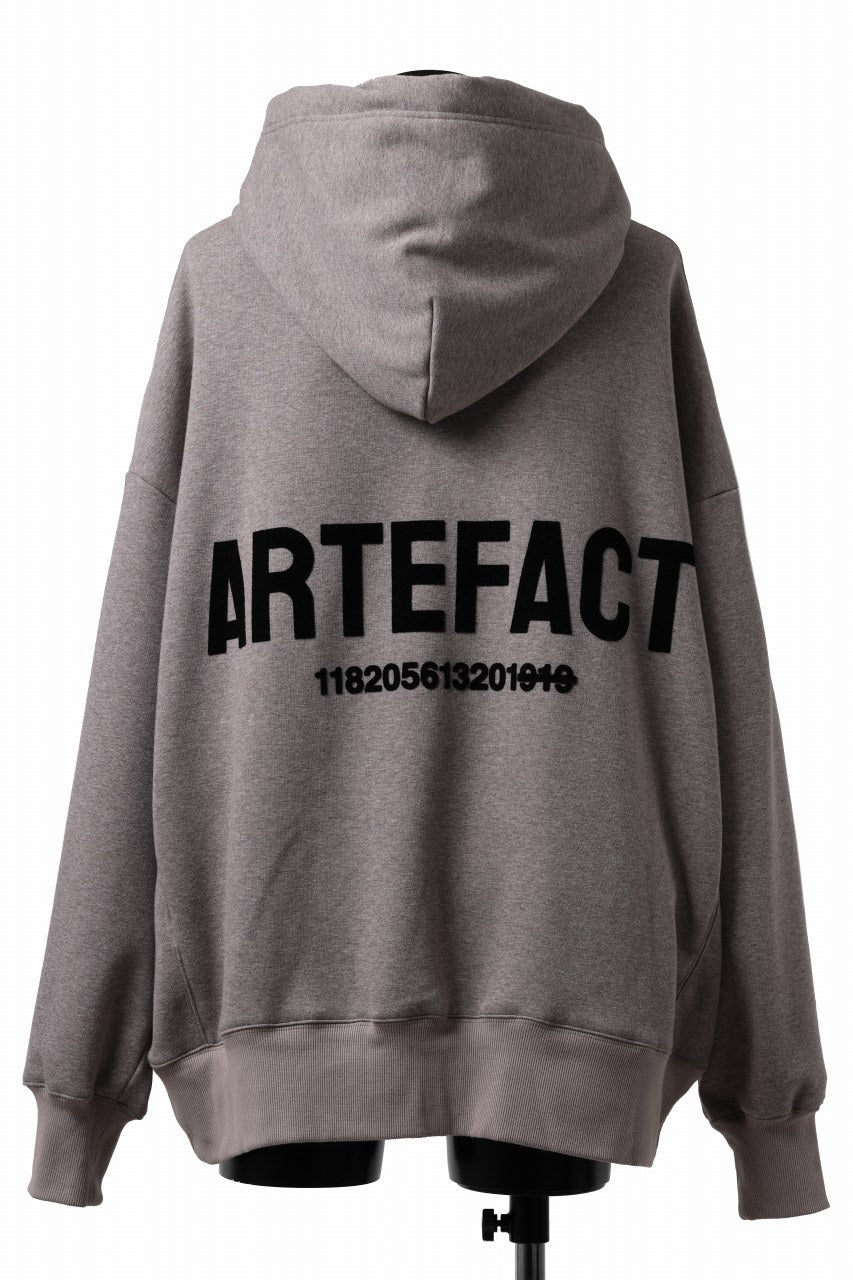 A.F ARTEFACT BOMBERHEAT® BACK LOGO HOODIE (BROWN)