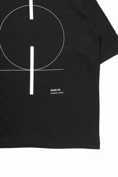 画像をギャラリービューアに読み込む, thom/krom LOOSE FIT BACK PRINT SHORT SLEEVE TEE / LIGHT JERSEY (BLACK)