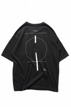 画像をギャラリービューアに読み込む, thom/krom LOOSE FIT BACK PRINT SHORT SLEEVE TEE / LIGHT JERSEY (BLACK)