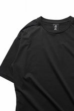 画像をギャラリービューアに読み込む, thom/krom LOOSE FIT BACK PRINT SHORT SLEEVE TEE / LIGHT JERSEY (BLACK)