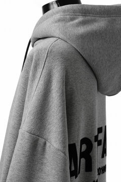 Load image into Gallery viewer, A.F ARTEFACT BOMBERHEAT® BACK LOGO HOODIE (LIGHT GREY)