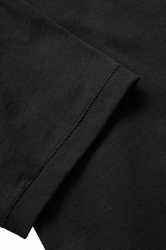 画像をギャラリービューアに読み込む, thom/krom LOOSE FIT BACK PRINT SHORT SLEEVE TEE / LIGHT JERSEY (BLACK)