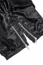 画像をギャラリービューアに読み込む, A.F ARTEFACT SATIN DROPCROTCH CARGO PANTS (BLACK)