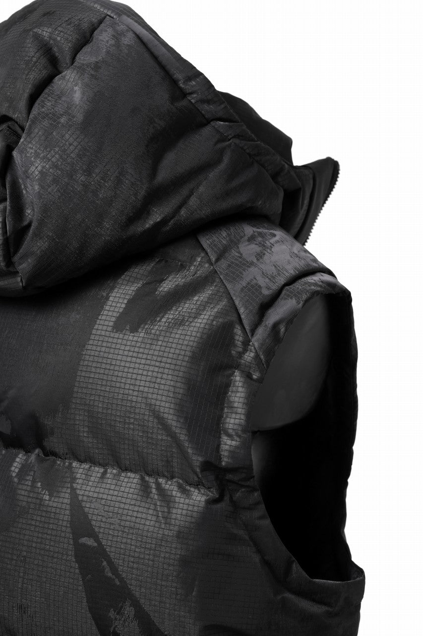 Y-3 Yohji Yamamoto GRAPHICS PUFFER VEST / PERTEX® (BLACK)