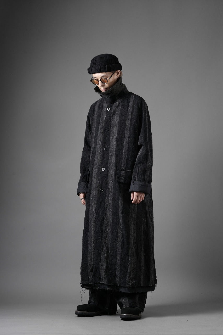 KLASICA AVOIR Ⅱ CUT OFF MAC COAT / IRREGULAR STRIPED ROUGH TWEED (BLACK)