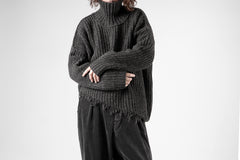 Load image into Gallery viewer, ISABEL BENENATO Wool Turtle-Neck Sweater width A Relaxed Fit and Asymmetrical Fringed Hem (GRAPHITE)