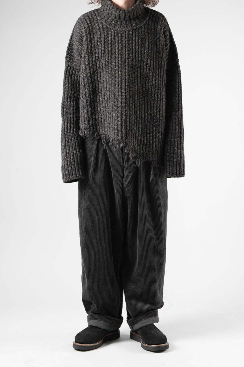 Load image into Gallery viewer, ISABEL BENENATO Wool Turtle-Neck Sweater width A Relaxed Fit and Asymmetrical Fringed Hem (GRAPHITE)