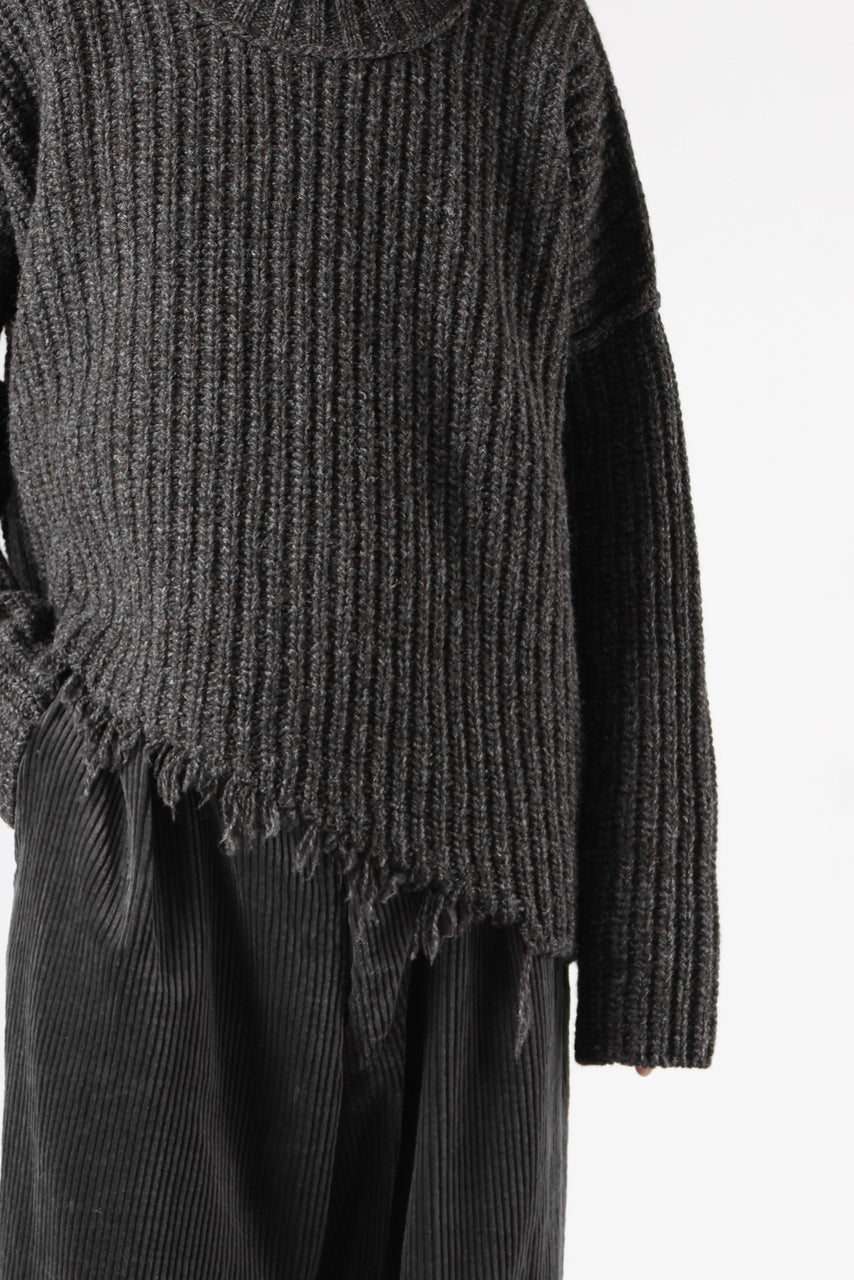 Load image into Gallery viewer, ISABEL BENENATO Wool Turtle-Neck Sweater width A Relaxed Fit and Asymmetrical Fringed Hem (GRAPHITE)