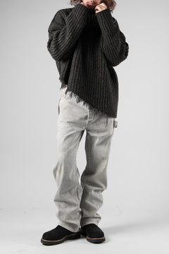 Load image into Gallery viewer, ISABEL BENENATO Wool Turtle-Neck Sweater width A Relaxed Fit and Asymmetrical Fringed Hem (GRAPHITE)