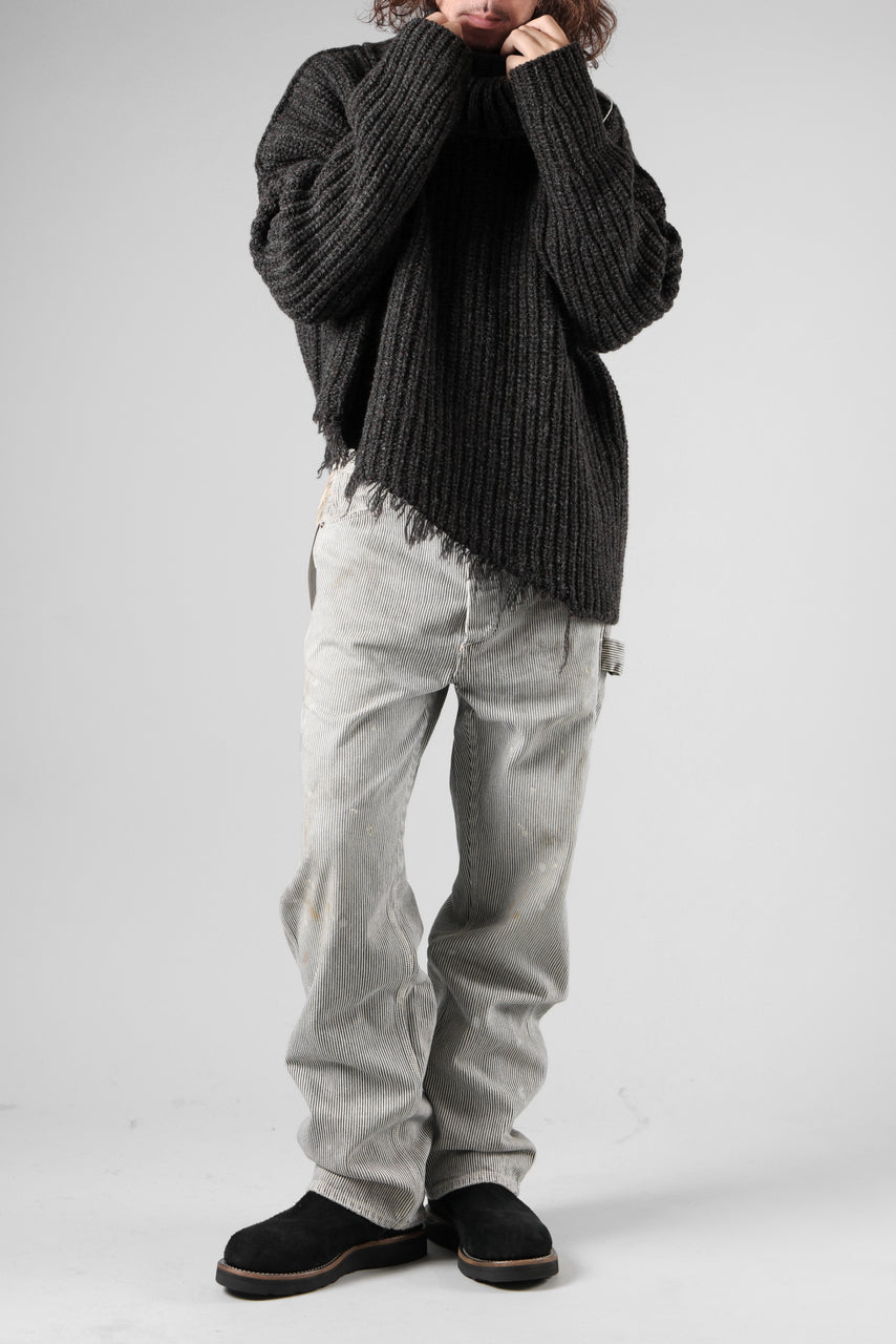 Load image into Gallery viewer, ISABEL BENENATO Wool Turtle-Neck Sweater width A Relaxed Fit and Asymmetrical Fringed Hem (GRAPHITE)
