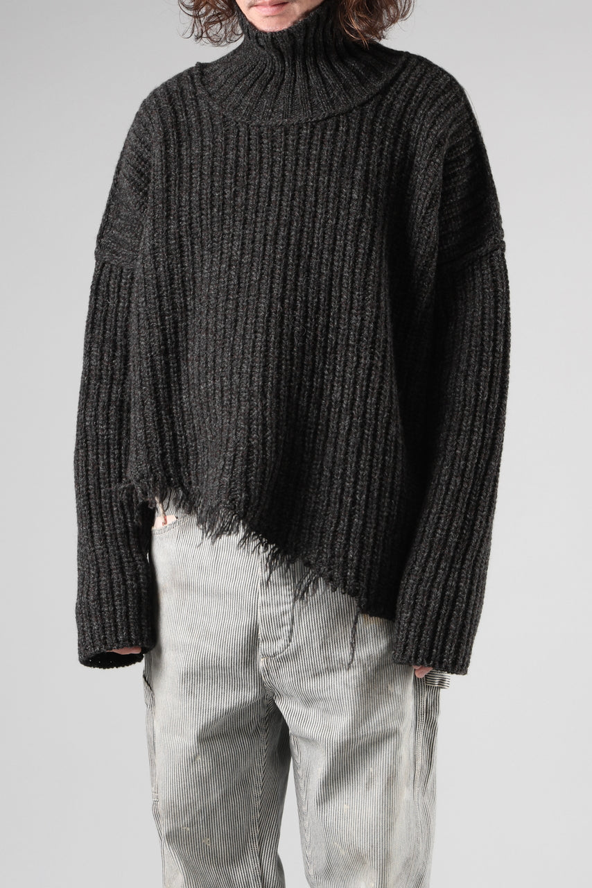 Load image into Gallery viewer, ISABEL BENENATO Wool Turtle-Neck Sweater width A Relaxed Fit and Asymmetrical Fringed Hem (GRAPHITE)
