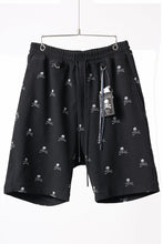 画像をギャラリービューアに読み込む, mastermind JAPAN SKULL MONOGRAM PILE SHORTS / REGULAR FIT (BLACK)