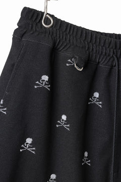 画像をギャラリービューアに読み込む, mastermind JAPAN SKULL MONOGRAM PILE SHORTS / REGULAR FIT (BLACK)