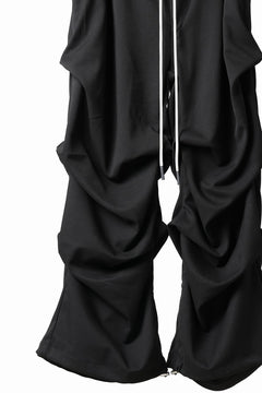 Load image into Gallery viewer, A.F ARTEFACT EXTREME WIDE BAGGY PANTS / SERGE TWILL (BLACK)