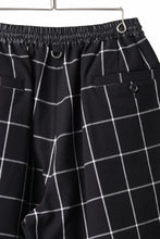 画像をギャラリービューアに読み込む, mastermind JAPAN WIDE TAPERED PLAID TROUSERS (BLACK x WHITE)