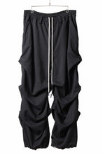 画像をギャラリービューアに読み込む, A.F ARTEFACT EXTREME WIDE BAGGY PANTS / SERGE TWILL (BLACK)