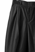 Load image into Gallery viewer, atelier amber COTTON SATIN PANTS (black)