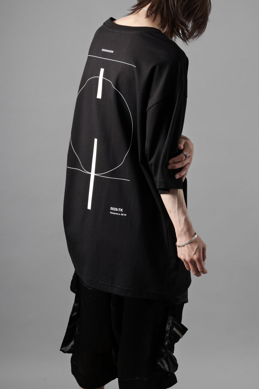 画像をギャラリービューアに読み込む, thom/krom LOOSE FIT BACK PRINT SHORT SLEEVE TEE / LIGHT JERSEY (BLACK)