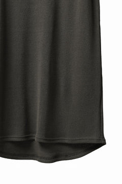 Load image into Gallery viewer, A.F ARTEFACT LONG LENGTH TANK TOP / RIB KNIT JERSEY (OLIVE)