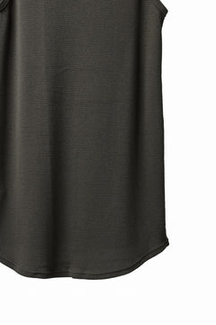 Load image into Gallery viewer, A.F ARTEFACT LONG LENGTH TANK TOP / RIB KNIT JERSEY (OLIVE)