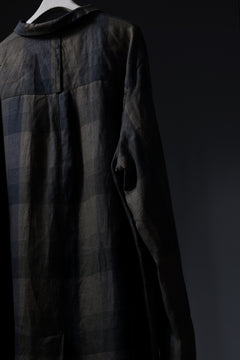 画像をギャラリービューアに読み込む, Aleksandr Manamis Asymmetry Shirt / Organic Linen (CHECKED)