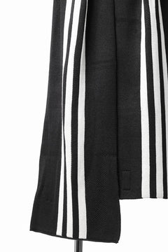 Load image into Gallery viewer, Y-3 Yohji Yamamoto 3 STRIPE SCARF (BLACK)