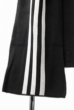 Load image into Gallery viewer, Y-3 Yohji Yamamoto 3 STRIPE SCARF (BLACK)