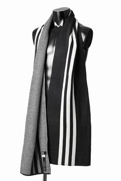 Load image into Gallery viewer, Y-3 Yohji Yamamoto 3 STRIPE SCARF (BLACK)