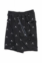 画像をギャラリービューアに読み込む, mastermind JAPAN SKULL MONOGRAM PILE SHORTS / REGULAR FIT (BLACK)