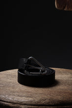 Load image into Gallery viewer, OPPOSE DUALITY CARABINER BELT / COW HIDE LEATHER (BLACK)