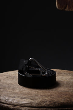 Load image into Gallery viewer, OPPOSE DUALITY CARABINER BELT / COW HIDE LEATHER (BLACK)