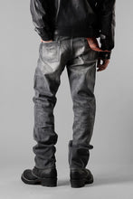 Load image into Gallery viewer, FULLCOUNT "Dartford" 1101BKSSHW Straight Jeans / 11.5oz Zimbabwe Selvedge Denim (BLACK / VINTAGE FADED)