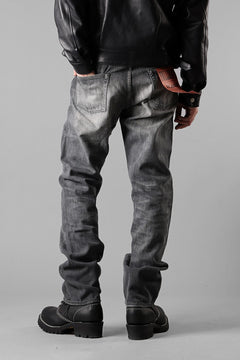 Load image into Gallery viewer, FULLCOUNT "Dartford" 1101BKSSHW Straight Jeans / 11.5oz Zimbabwe Selvedge Denim (BLACK / VINTAGE FADED)