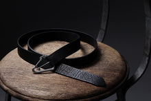 Load image into Gallery viewer, OPPOSE DUALITY CARABINER BELT / COW HIDE LEATHER (BLACK)