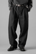 画像をギャラリービューアに読み込む, Hannibal. Wide Pleated Trousers / Homer 222. (BLACK CHALK STRIPED)