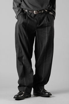 画像をギャラリービューアに読み込む, Hannibal. Wide Pleated Trousers / Homer 222. (BLACK CHALK STRIPED)