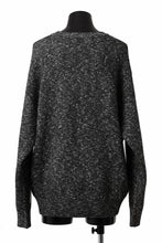 Load image into Gallery viewer, A.F ARTEFACT GEO PATTERN KNIT TOPS (GREY x BEIGE)