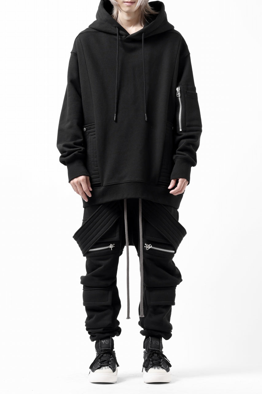 A.F ARTEFACT FLAP-DETAIL SWEAT HOODIE (BLACK)